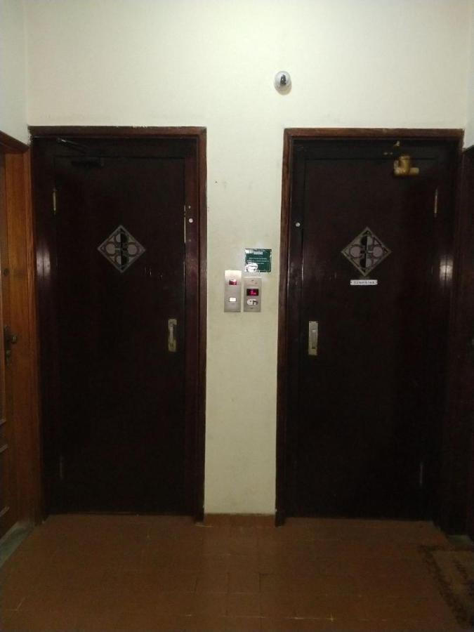 Quarto E Sala Silencioso Em Copacabana Ріо-де-Жанейро Екстер'єр фото